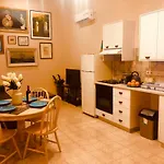 Karavella Vintage Apartment